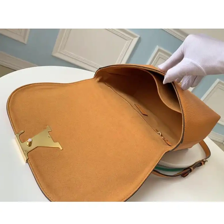Fashionrepsfam ru 19B570369 Bags LV 1014